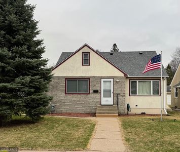 1838 Arlington Ave E