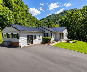 Property at 1030 Holland St, Grundy, VA