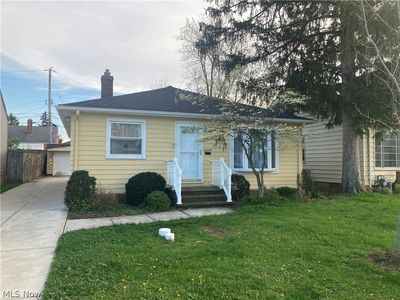 8409 Wainstead Dr