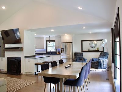 1610 Castle Dr