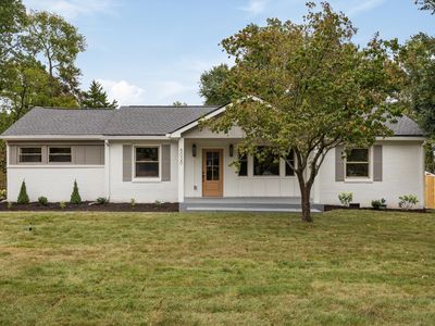 5020 Montclair Dr
