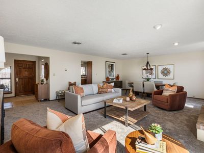 12700 Calle Cereza NE