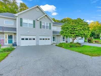 26 Beechmont Ter