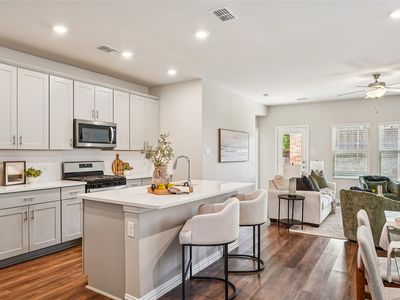 4925 Westhill Dr