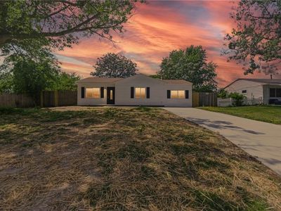 833 Brinson Ln