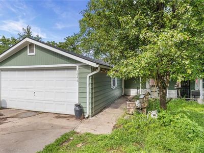 1046 S 79th Ter