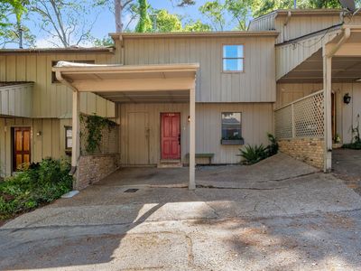 1828 Fernando Ln