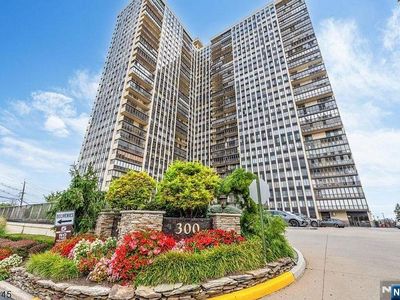 300 Winston Dr #C3111