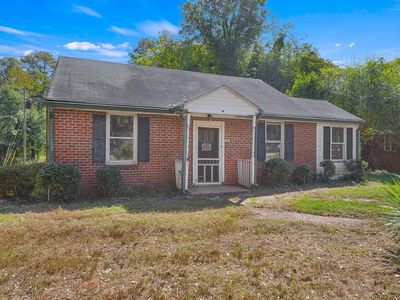 Property at 18 Ridgeway Dr, Greenville, SC