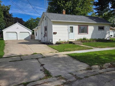 554 Scott St