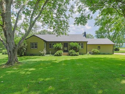 Property at 27201 Stuart St, Edwardsburg, MI