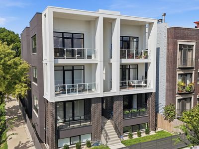 2456 W Cortez St #3W