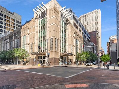 301 5th Ave APT 606
