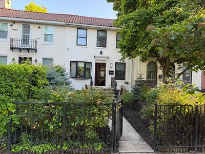6828 Fleet St