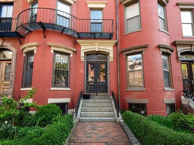 155 W Concord St