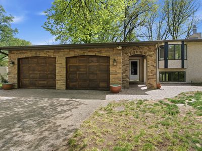 805 Lacota Ln