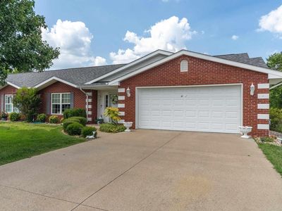 3212 Cherokee Dr
