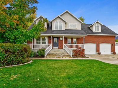 2201 E Pink Coral Cir