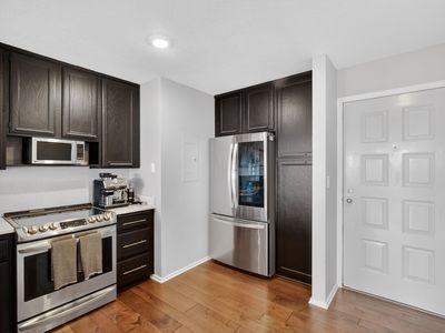 300 Walnut St Unit 604