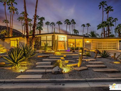 1020 W Via Vadera