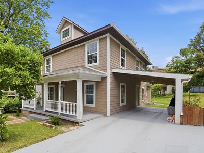 102 S Freeman St