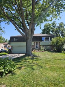 Property at 414 Cedar St, Lake In The Hills, IL