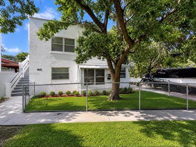 1613-1615 NW 45th St