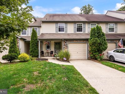 136 Lamplighter Ct