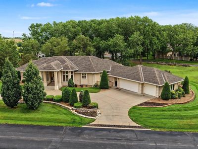 2486 Maclean Cir