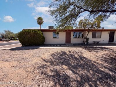 4002 S Lazy Palm Dr