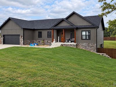 225 Berkshire Dr