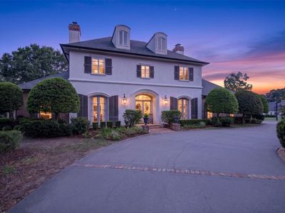 1074 Waters Edge Cir