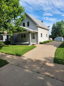1322 Hinkley Ave NW