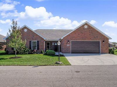 864 W Bentley Cir