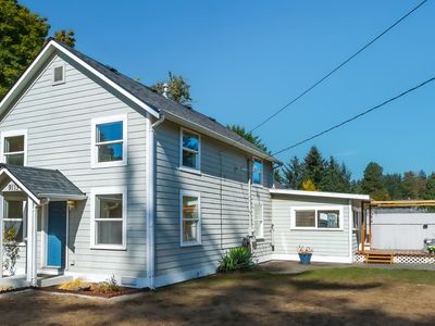 9113 Wildwood Avenue SW