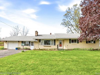 Property at 10051 Canada Rd, Birch Run, MI