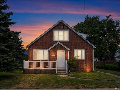 8 Evergreen Pl