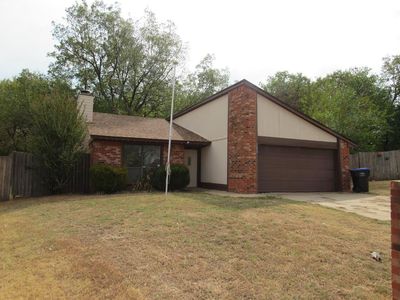 Property at 105 Stonewood Dr, Noble, OK