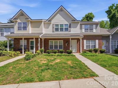 7709 Petrea Ln