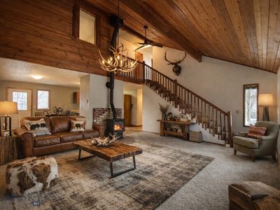 911 Jeanette Pl APT D