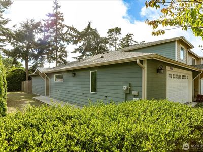 1669 SW Stremler Drive