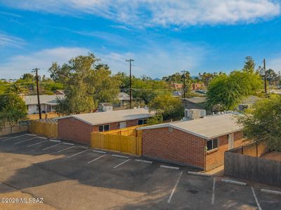 2544 E Glenn St
