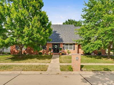 402 N Beringer Cir