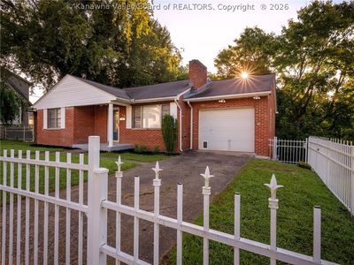 860 Chester Rd
