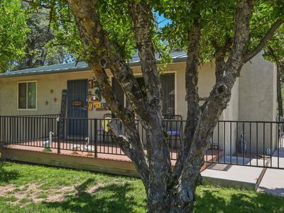 303 W Saddle Ln