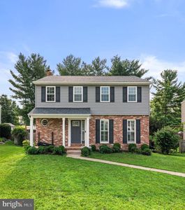 6425 Oak Park Ct