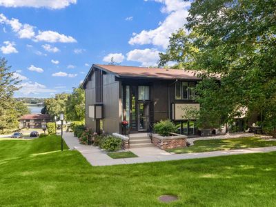 56 Lausanne COURT #56-08