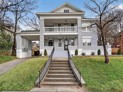 216 N McNeil St