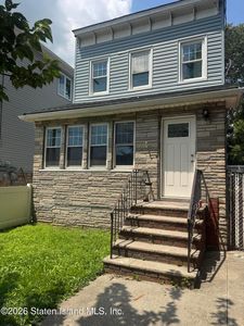 527 Vanderbilt Ave