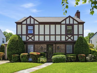 66 Kenwood Road